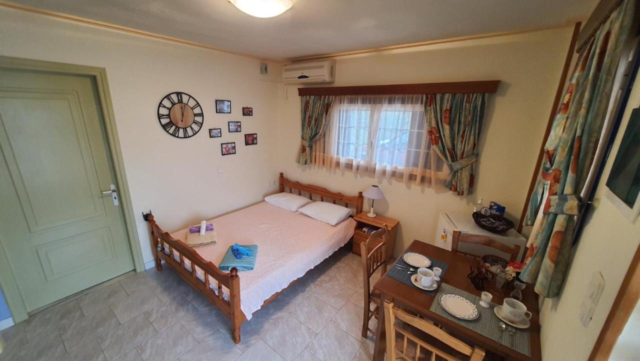Liakos' Apartment