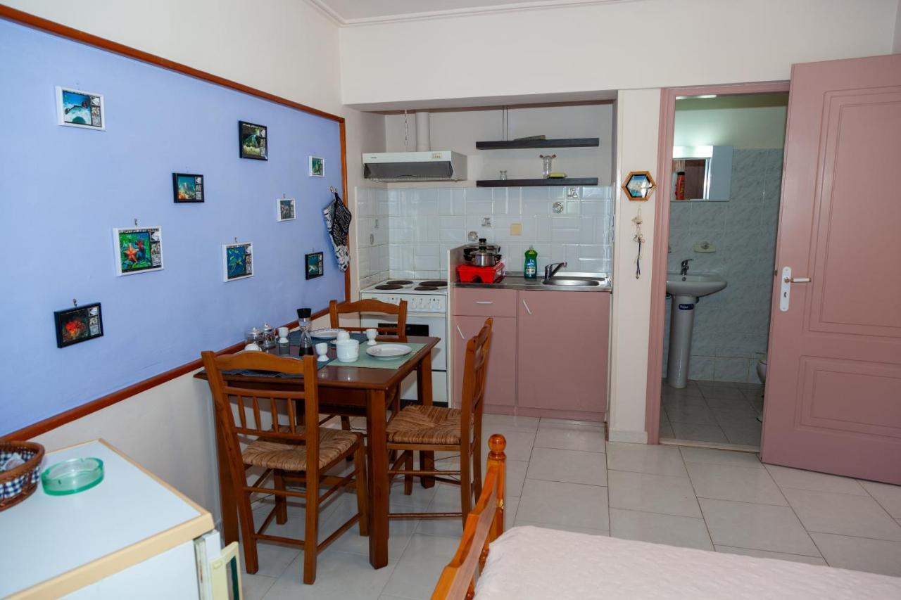Liakos' Apartment